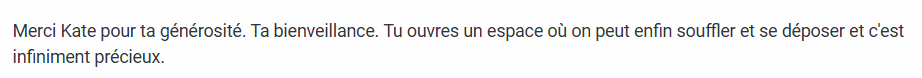 Femme qui remercie Kate pour son offre découverte Sereine